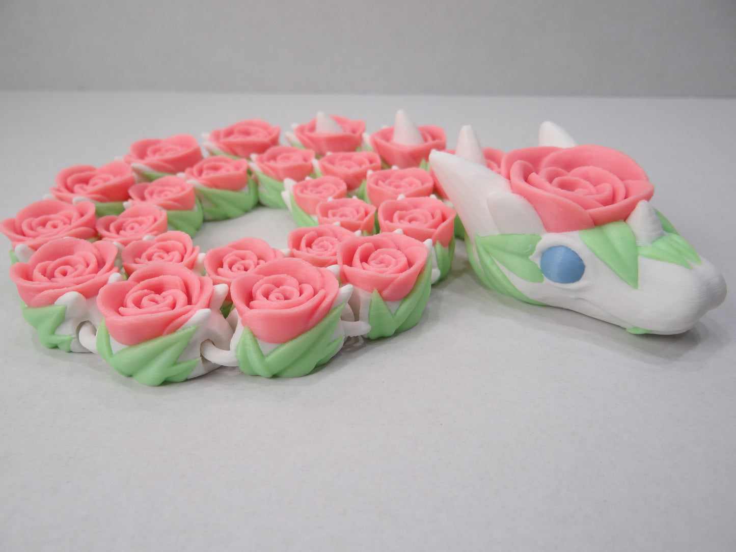 3D Printed Articulating Rose Snake β Elegant Poseable Floral Fantasy Decor