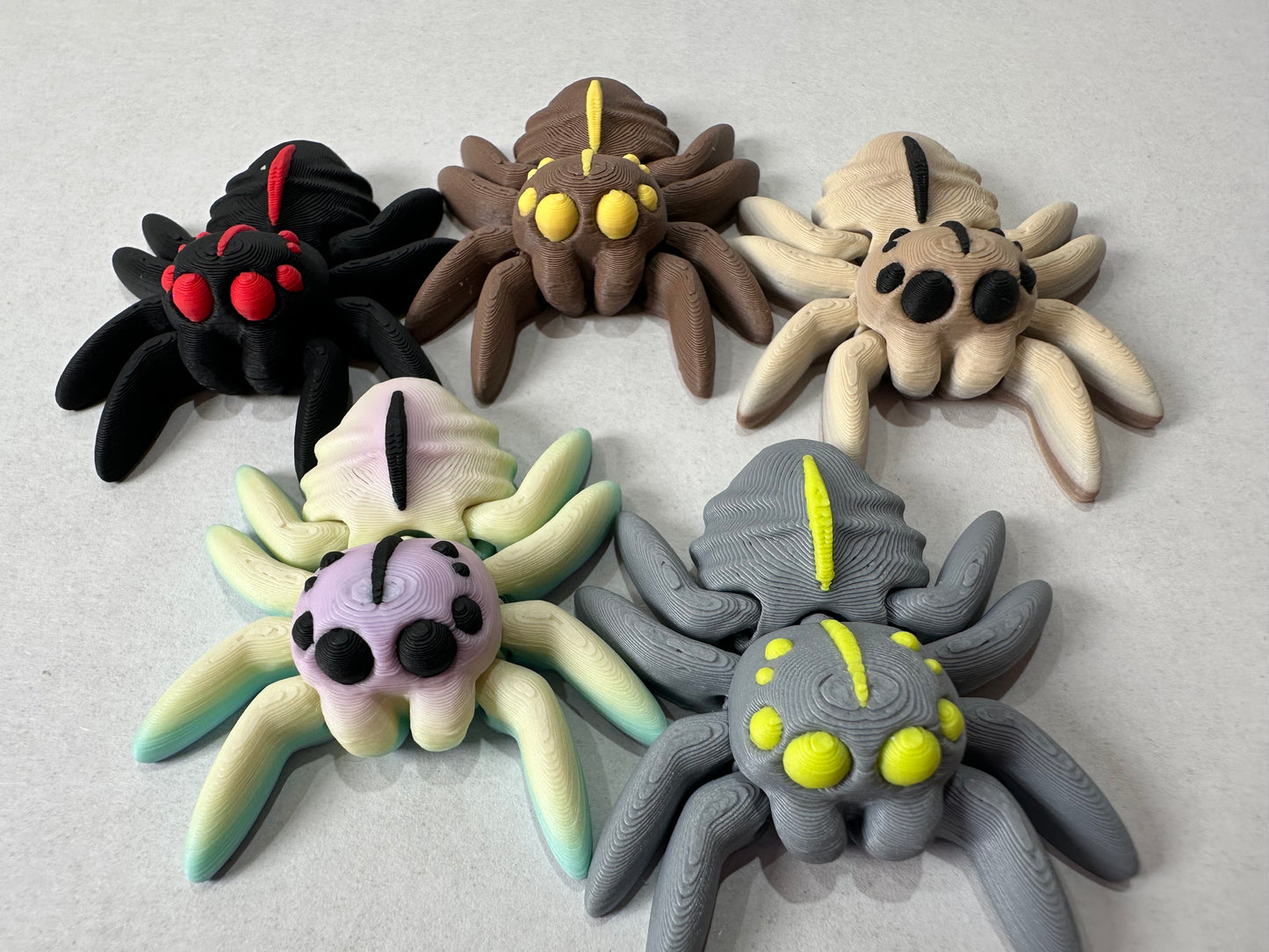 3D Printed Articulating Baby Jumping Spider – Poseable Cute Desk Pet