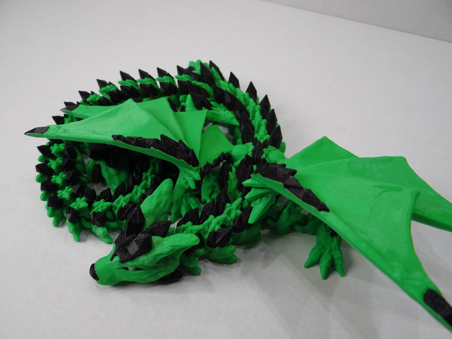 3D Printed Articulating Crystal Wolf Dragon – Fantasy Shelf Decor