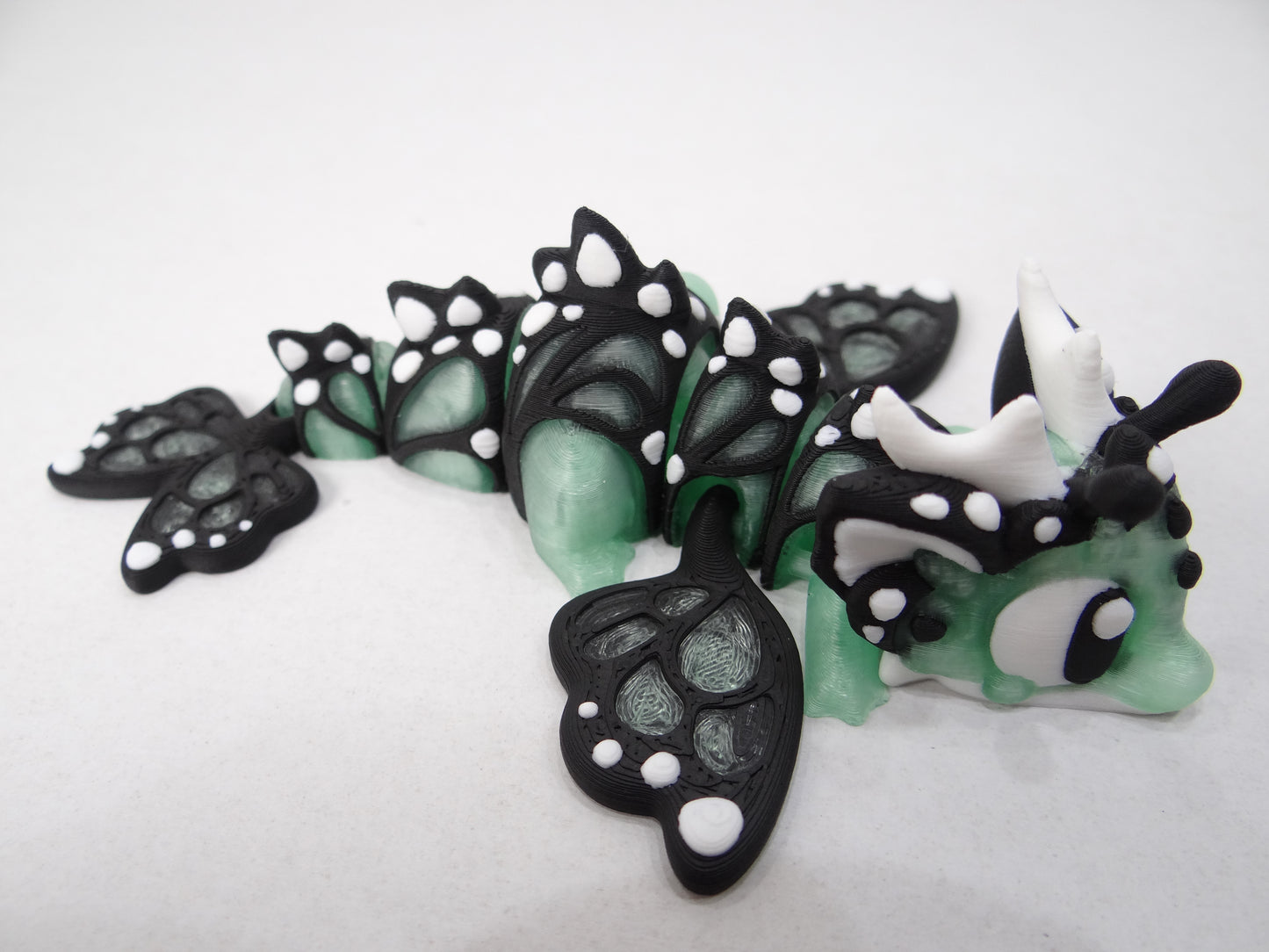 3D Printed Magnetic Baby Butterfly Dragon – Articulating Fantasy Creature