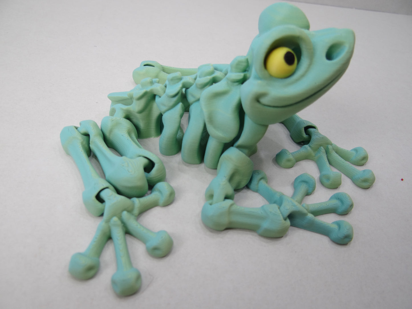 3D Printed Articulating Magnetic Skeleton Frogs – Spooky & Fun Decor