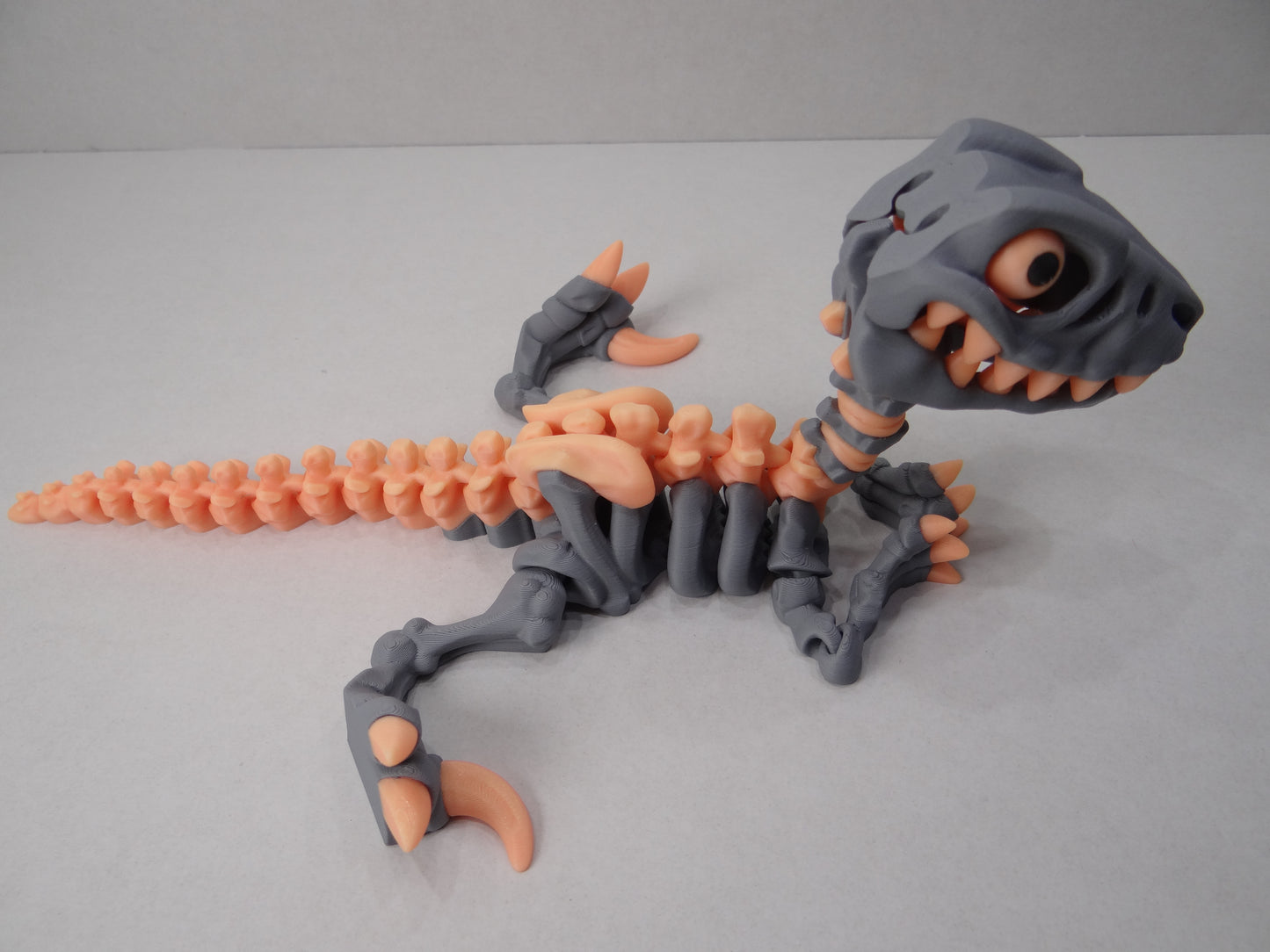 3D Printed Articulating Skeleton Raptors – Fantasy Fossil Fun