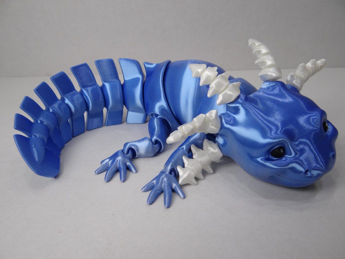 Articulating Axolotl – 3D Printed Poseable Amphibian Shelf or Desk Decor