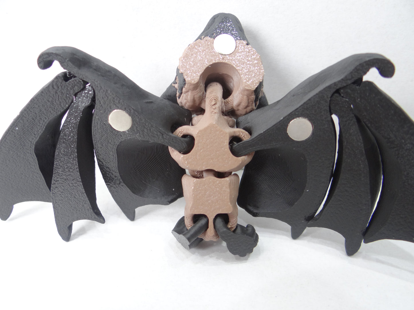 3D Printed Articulating Magnetic Bats – Cute Poseable Halloween Decor