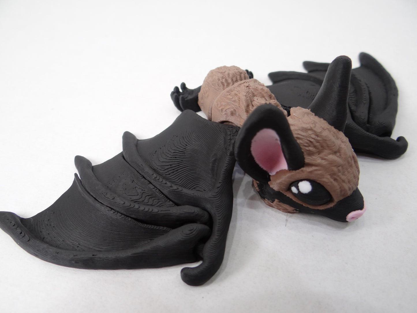 3D Printed Articulating Magnetic Bats – Cute Poseable Halloween Decor