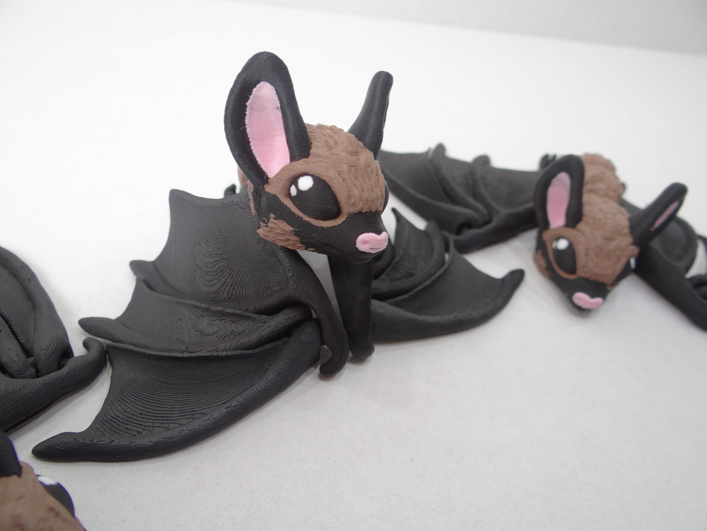 3D Printed Articulating Magnetic Bats – Cute Poseable Halloween Decor