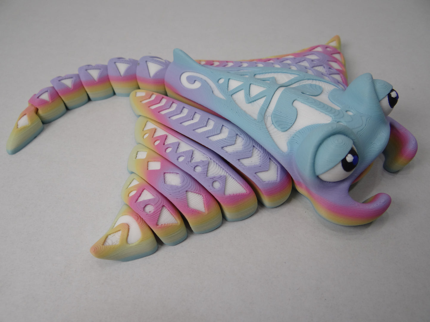 3D Printed Manta Ray – Tattooed Poseable Sea Animal – Ocean Lover Gift