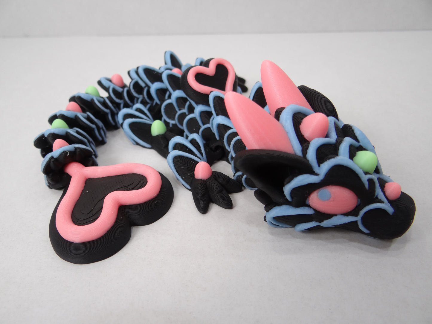 3D Printed Articulating Baby Heart Cookie Dragons – Poseable Fantasy Creatures – Gift
