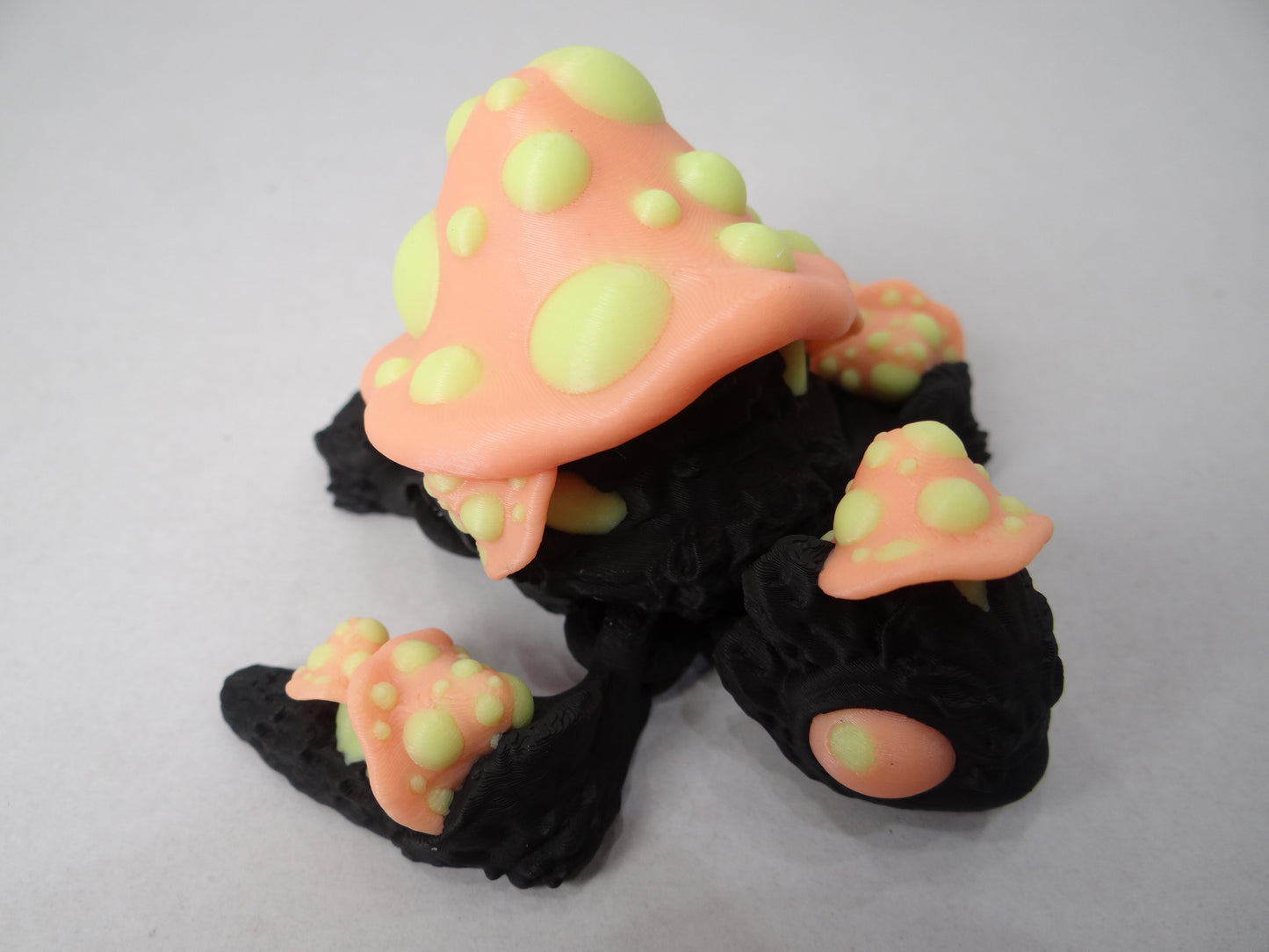 3D Printed Magnetic Mushroom Turtle – Articulating Poseable Fantasy Desk Pet