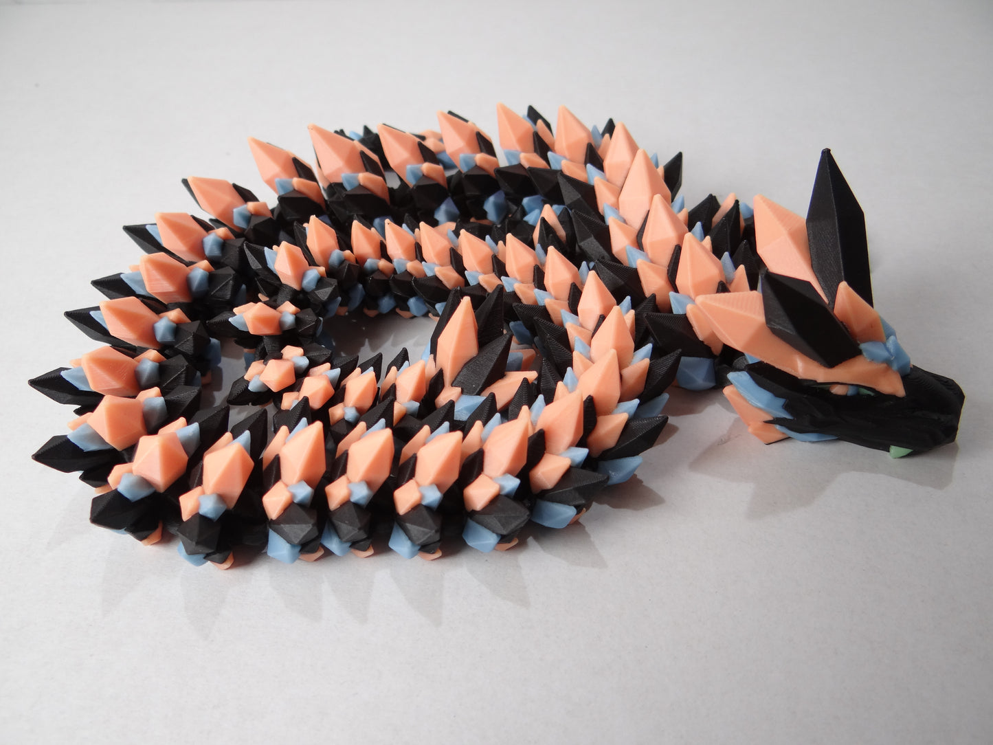 3D Printed Articulating Crystal Dragon – 20" Poseable Fantasy Figurine – Glow in the Dark