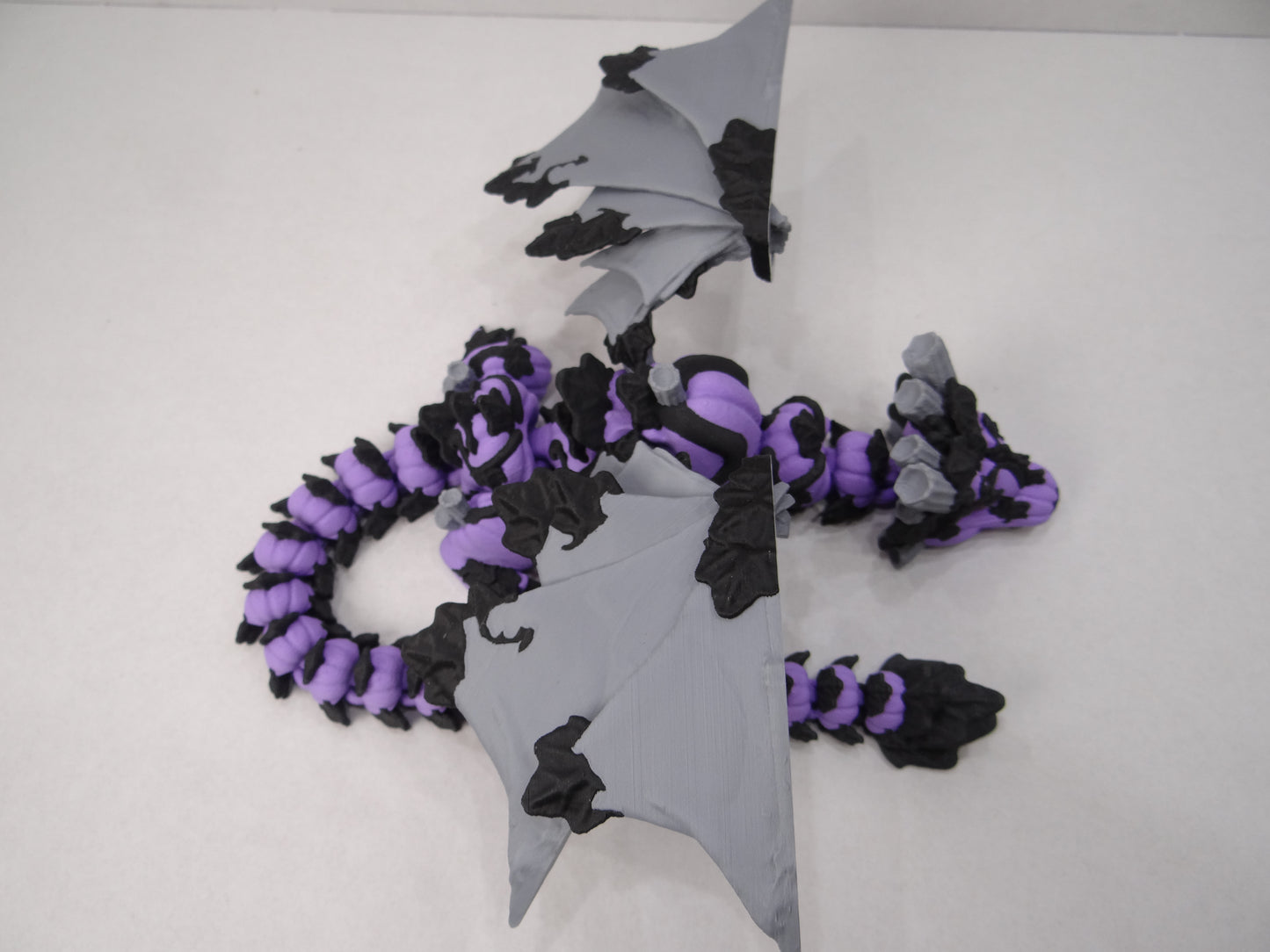 3D Printed Articulating Pumpkin Dragon – 14.5" Poseable Autumn Fantasy Figurine – Fall Décor Collectible