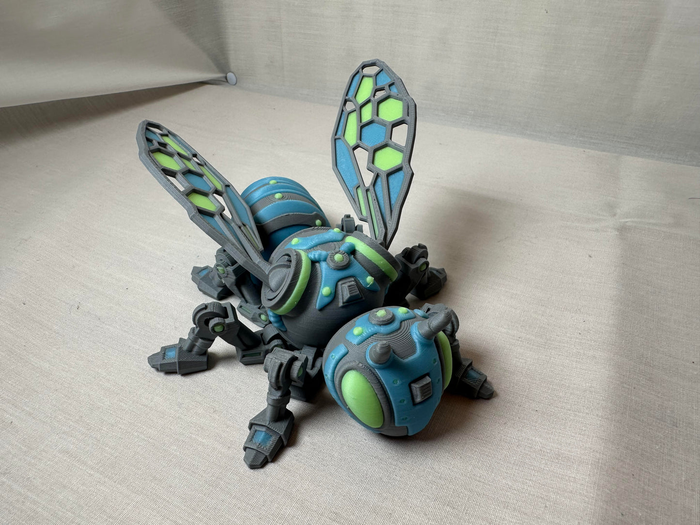 3D Articulating Cyber Bee Decorative Figurine Fidget