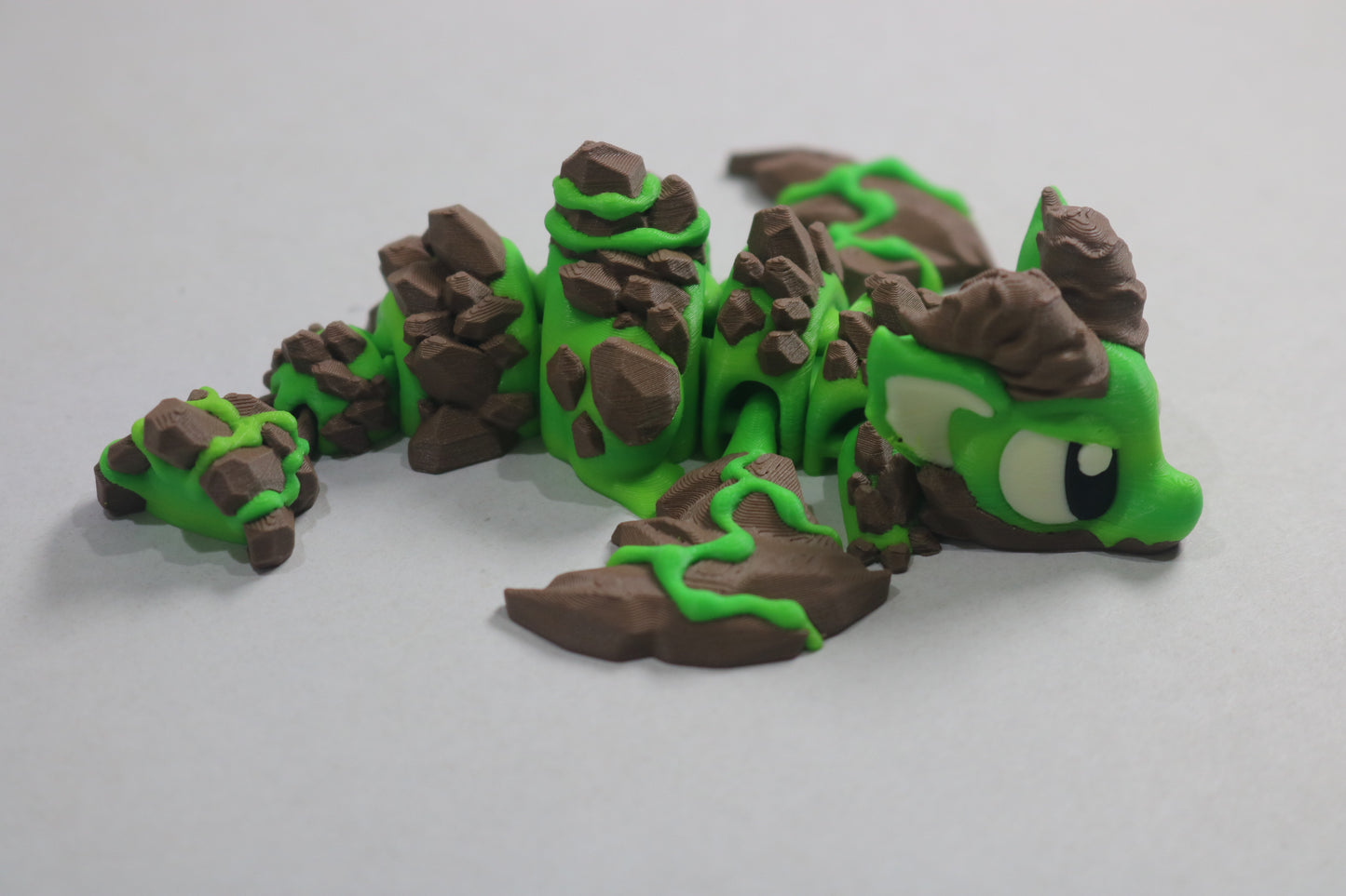 Articulating Baby Magnetic Lava Dragon – 3D Printed Fantasy Shelf Decor