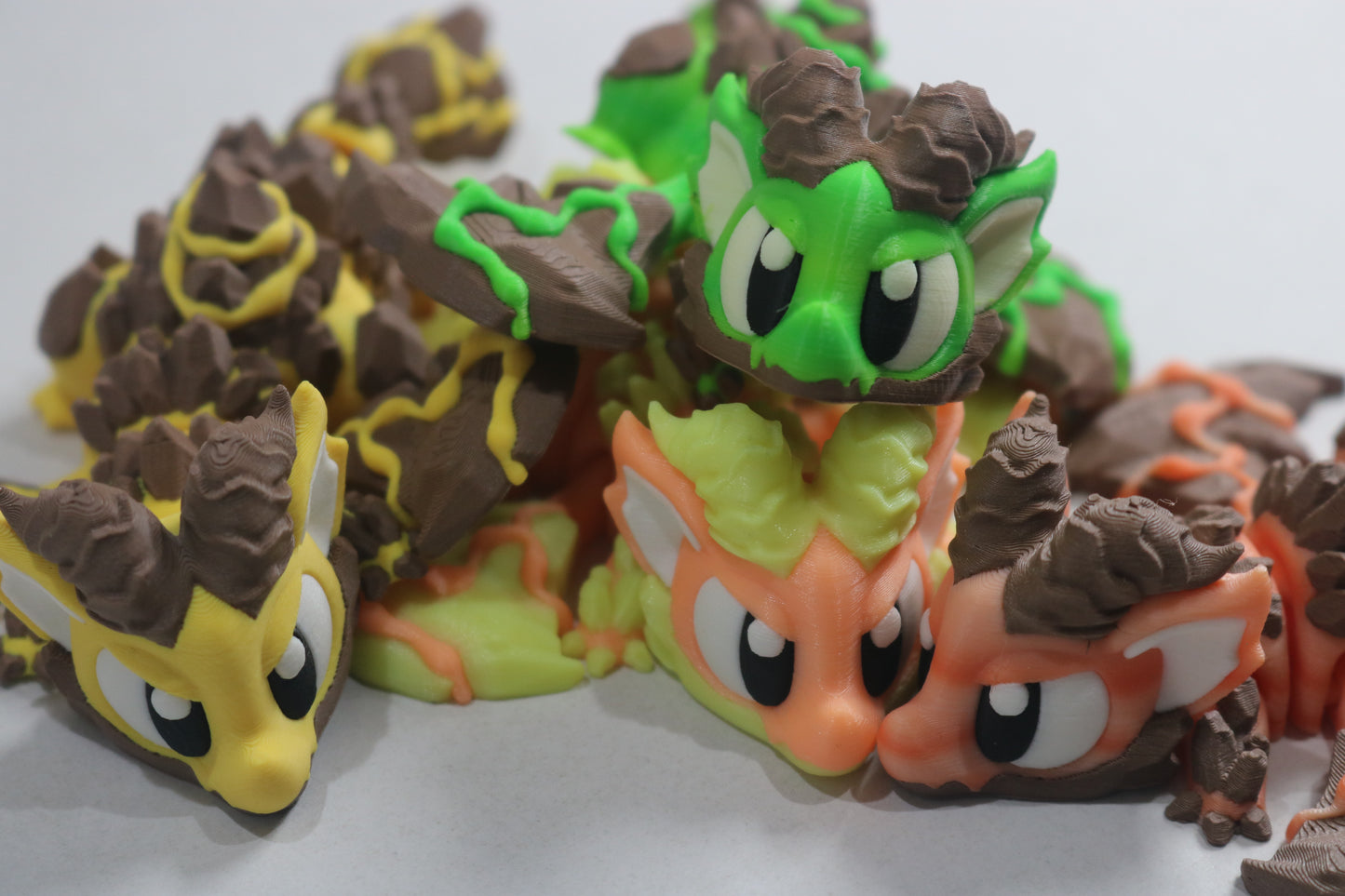 Articulating Baby Magnetic Lava Dragon – 3D Printed Fantasy Shelf Decor