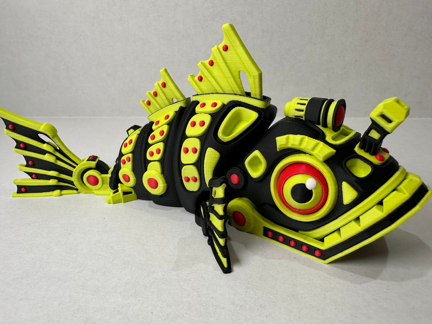 3D Printed Articulating Cyber Fish – Futuristic Display Piece or Gift