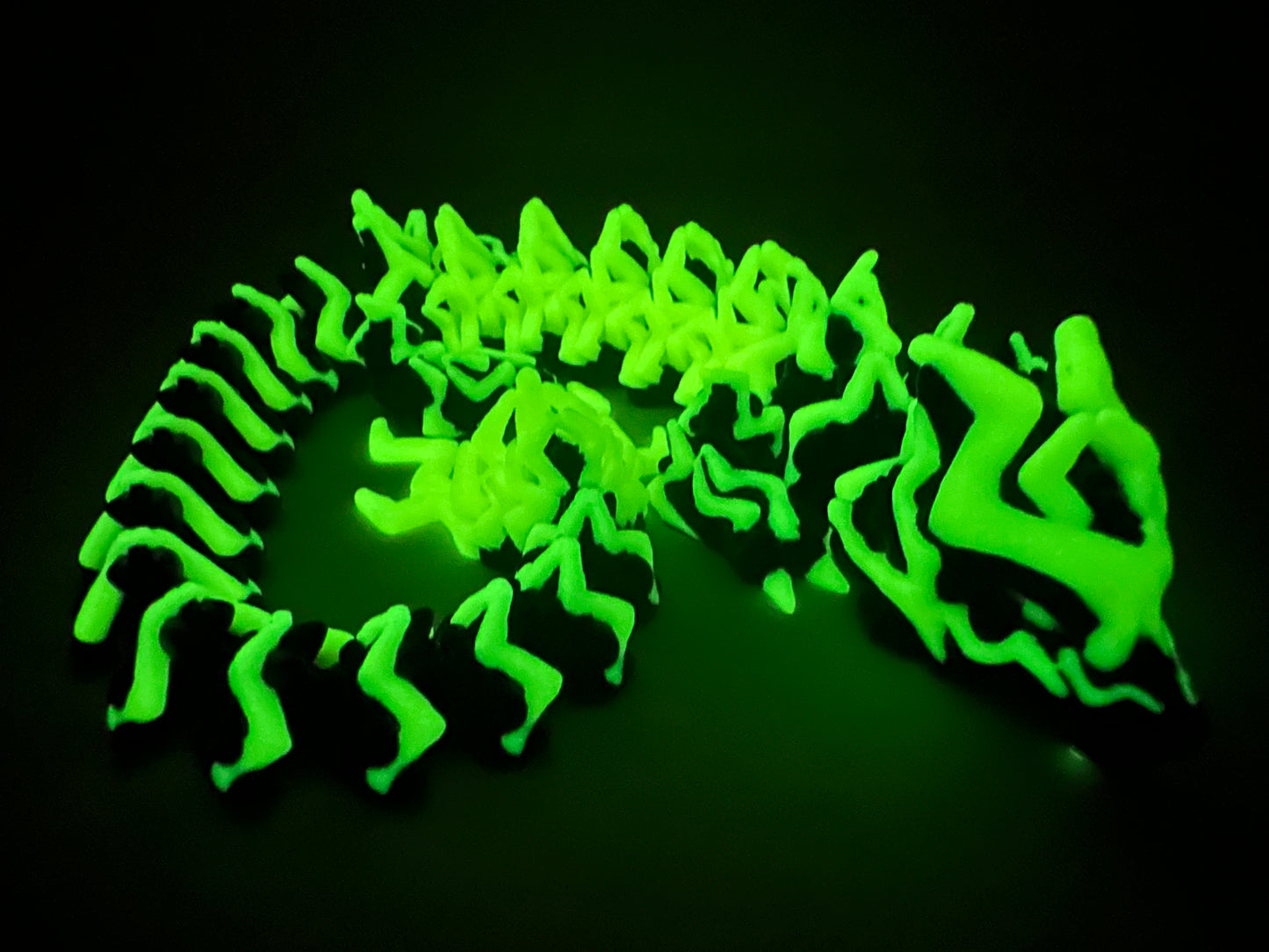 3D Printed Articulating Storm Dragon – Poseable Fantasy Creature Shelf Decor