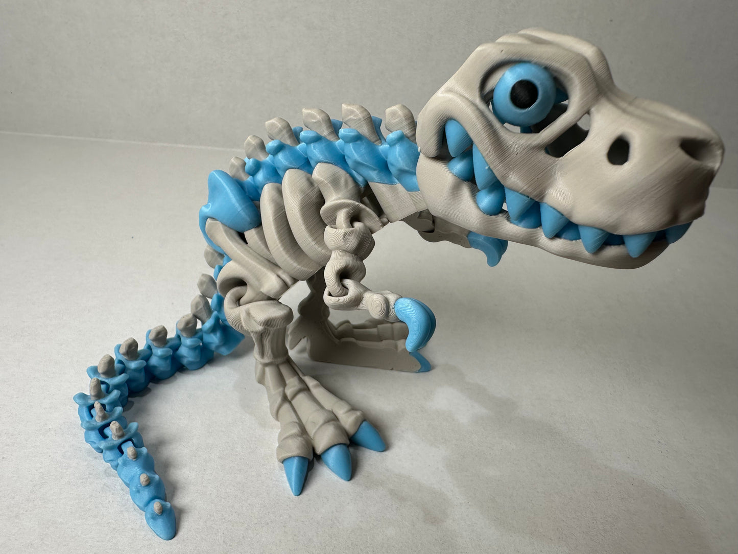 3D Printed Articulating Skeleton T-Rex – Poseable Dinosaur Desk or Shelf Decor