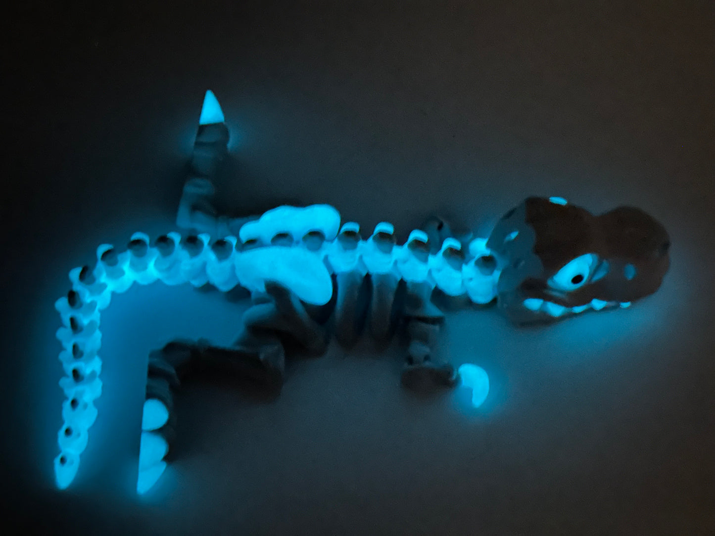 3D Printed Articulating Skeleton T-Rex – Poseable Dinosaur Desk or Shelf Decor