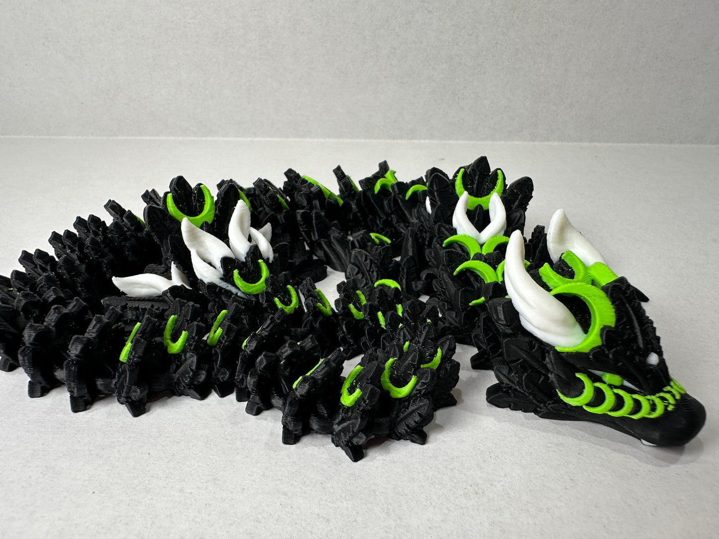 3D Printed Articulating Lunar Dragon – Poseable Celestial Fantasy Decor