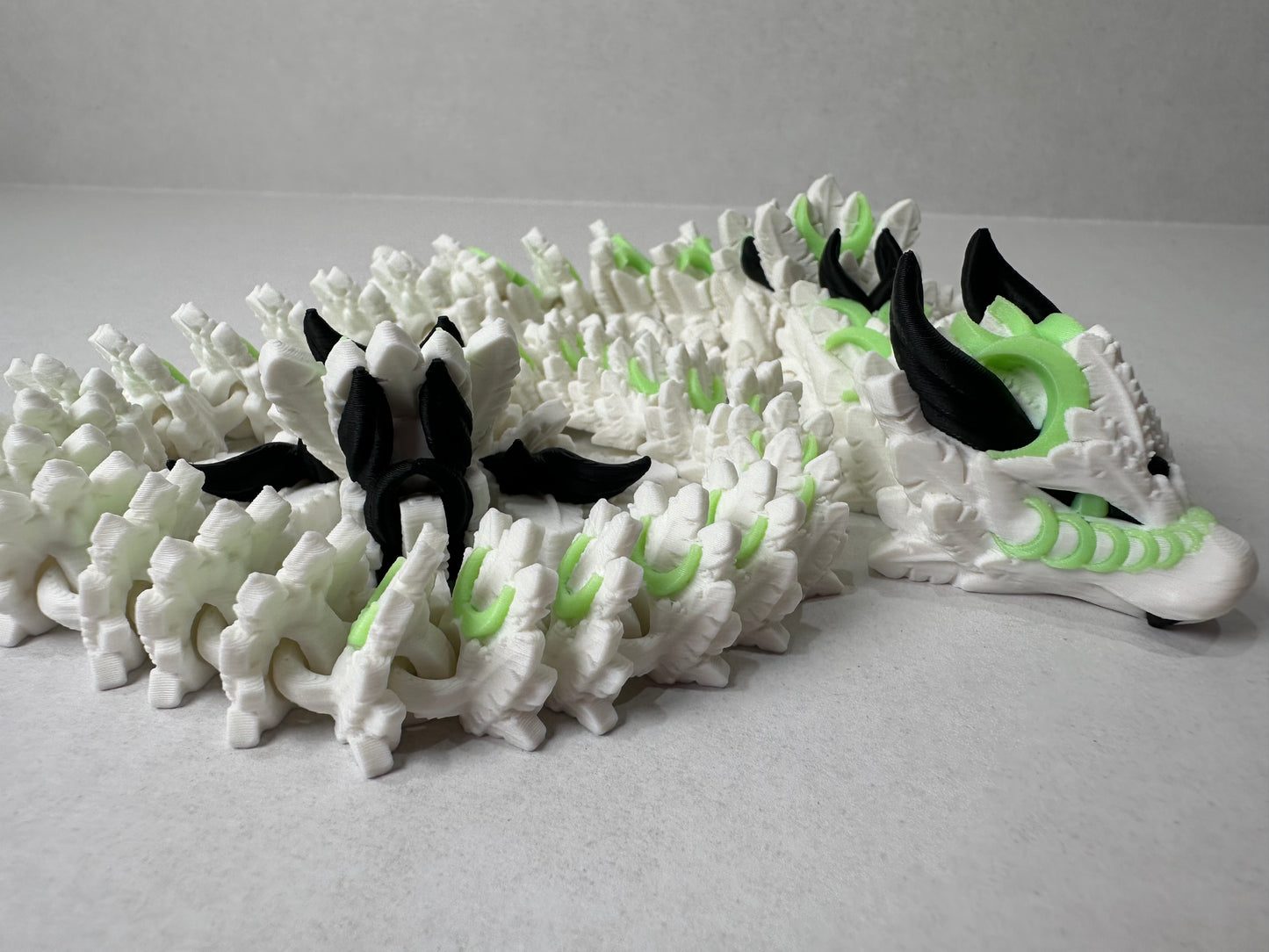 3D Printed Articulating Lunar Dragon – Poseable Celestial Fantasy Decor