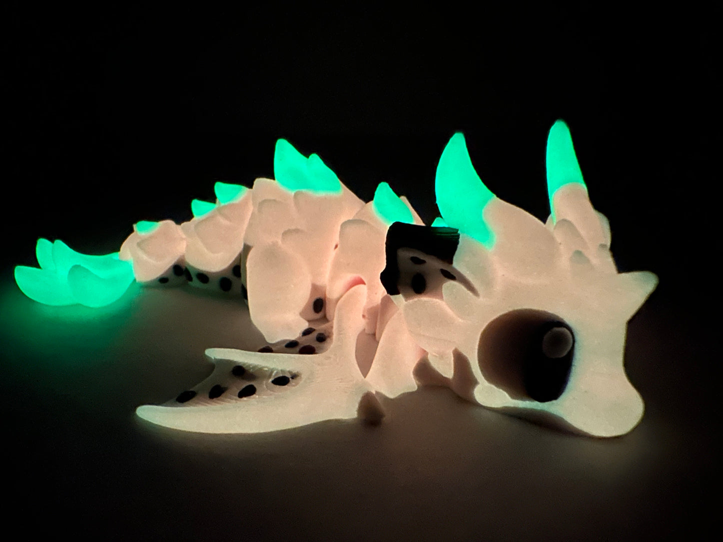 3D Printed Articulating Dragon Fruit Dragon – Magnetic Poseable Desk Decor