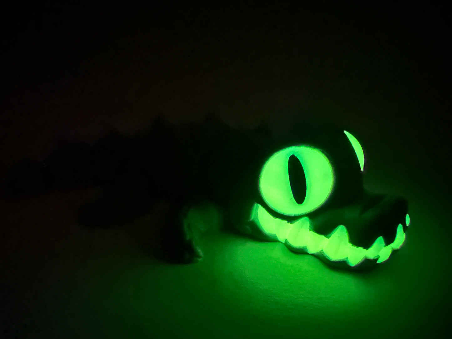 3D Printed Articulating Crocodile – Poseable Magnetic Animal Decor