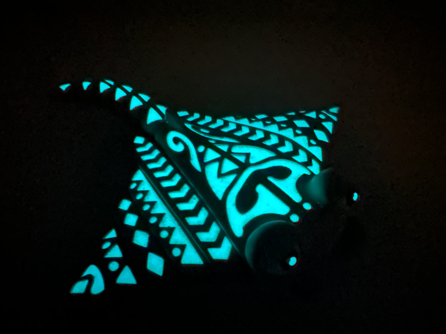 3D Printed Manta Ray – Tattooed Poseable Sea Animal – Ocean Lover Gift