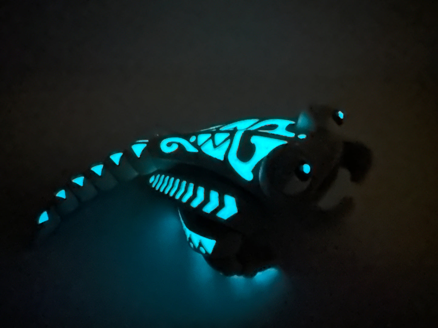 3D Printed Manta Ray – Tattooed Poseable Sea Animal – Ocean Lover Gift