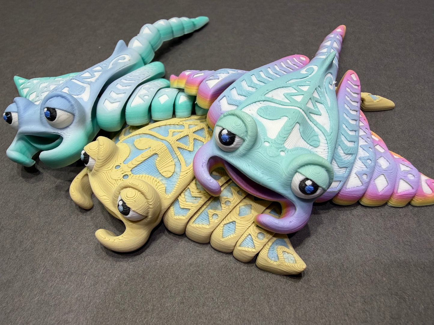 3D Printed Magnetic Manta Ray – Tattooed Poseable Sea Animal – Ocean Lover Gift