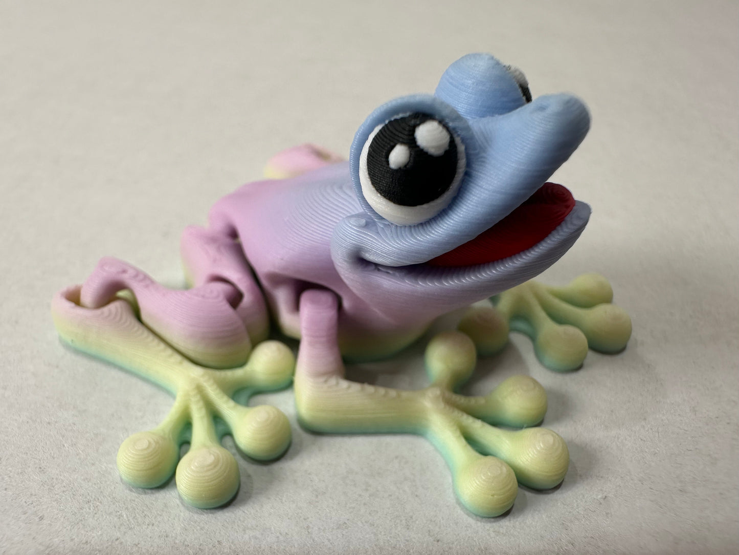 3D Printed Magnetic Articulating Tiny Frog – Cute Fridge or Desk Buddy
