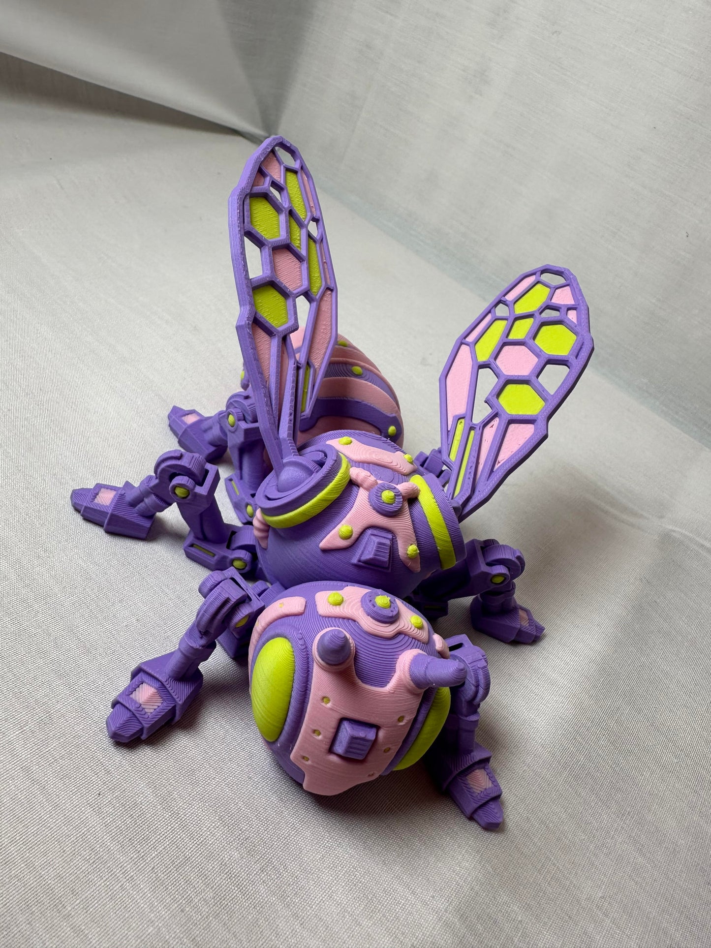 3D Articulating Cyber Bee Decorative Figurine Fidget